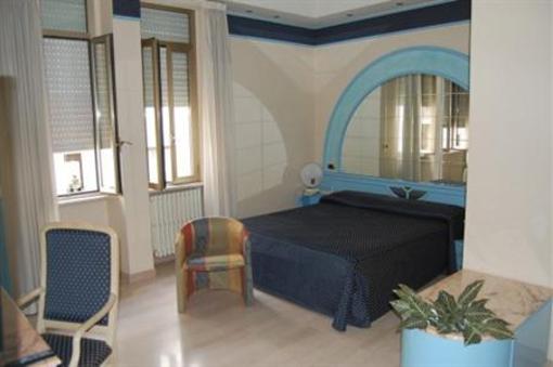 фото отеля Hotel Europa Foggia