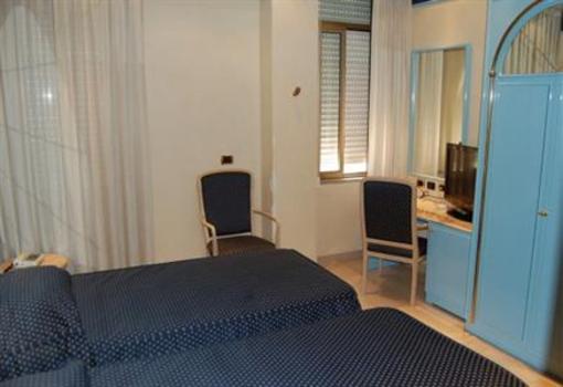 фото отеля Hotel Europa Foggia