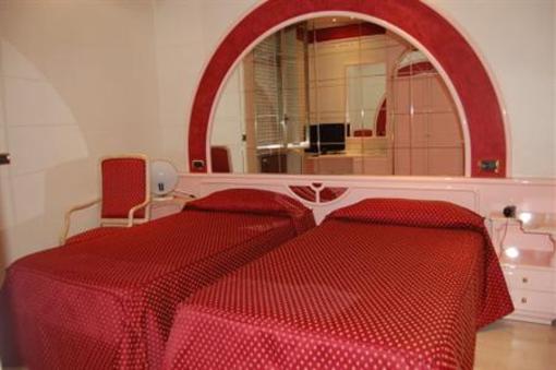 фото отеля Hotel Europa Foggia