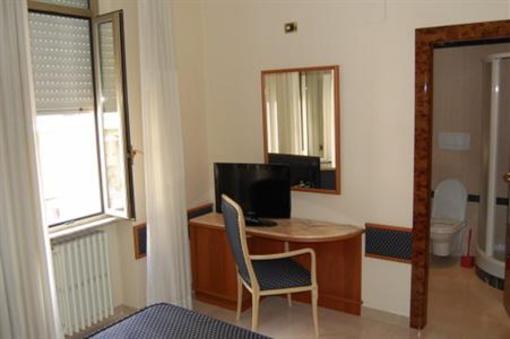 фото отеля Hotel Europa Foggia