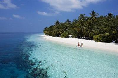 фото отеля Vilamendhoo Island Resort