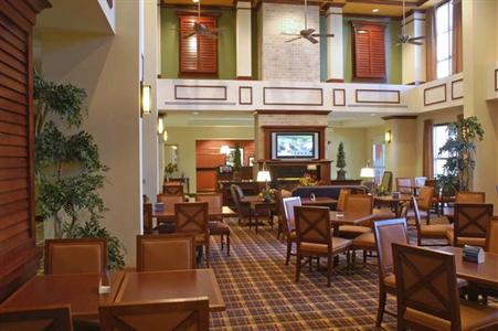 фото отеля Hampton Inn & Suites Plymouth