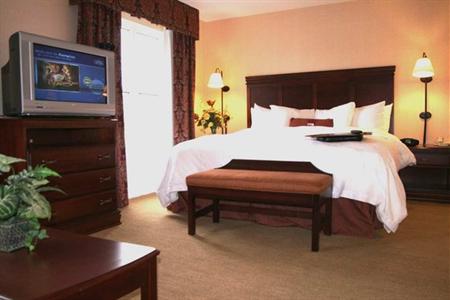 фото отеля Hampton Inn & Suites Plymouth