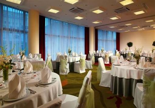 фото отеля Courtyard Moscow Paveletskaya