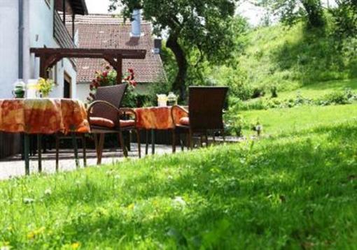 фото отеля Gasthof Zum Hohen Lohr