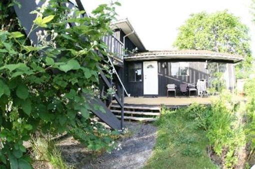 фото отеля Tsunami Backpackers Guesthouse - Port Alberni
