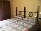 фото отеля Hostal Tres Molins