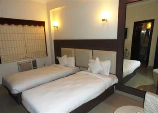 фото отеля Hotel Maniram Palace