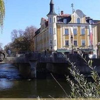 фото отеля Hotel Hartmann an der Amperbrücke