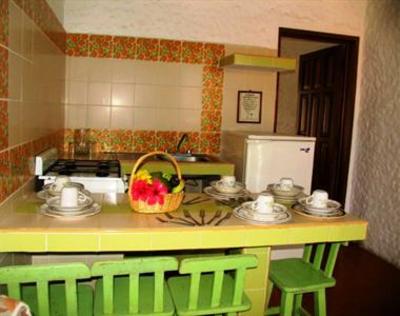 фото отеля Hotel y Suites Bugambilias