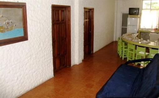 фото отеля Hotel y Suites Bugambilias
