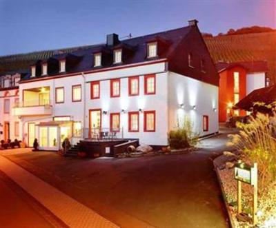 фото отеля Weinhotel & Restaurant Platz
