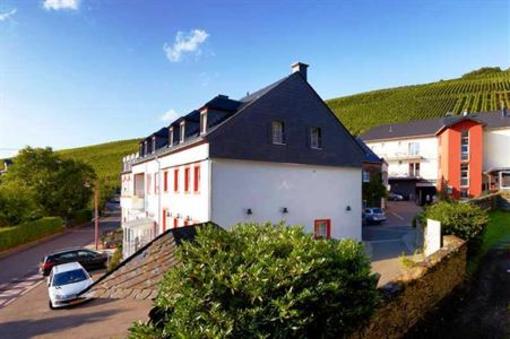 фото отеля Weinhotel & Restaurant Platz