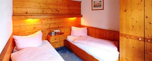 фото отеля Gasthof Kreuz Zams