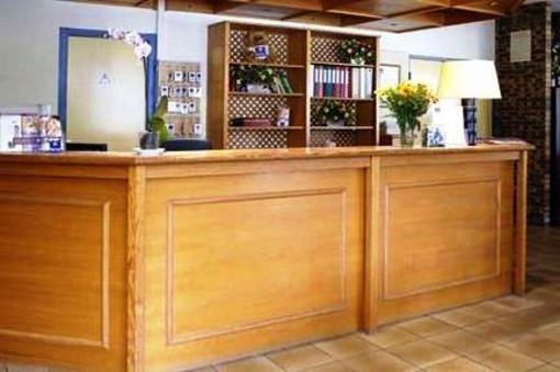 фото отеля Hotel Kyriad Lyon Nord Genay Massieux