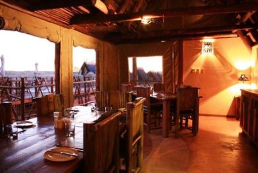 фото отеля Xaus Lodge