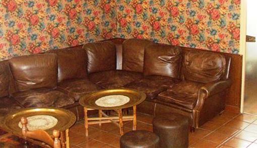 фото отеля L'Ermitage Hotel Corbeil-Essonnes