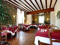 Logis Auberge De L'ombree