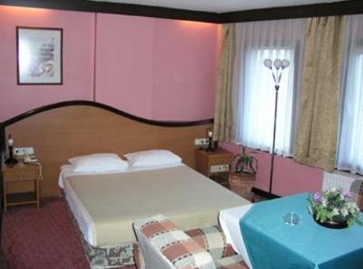 фото отеля Otel Familia