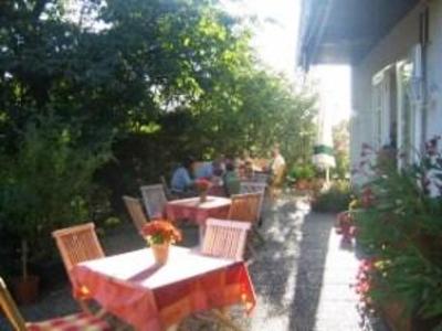 фото отеля Hotel Landhaus Neuhof Wierschem