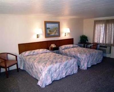 фото отеля Hyannis Holiday Motel