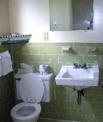 фото отеля Hyannis Holiday Motel