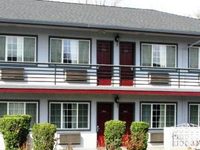 Redwood Inn Motel