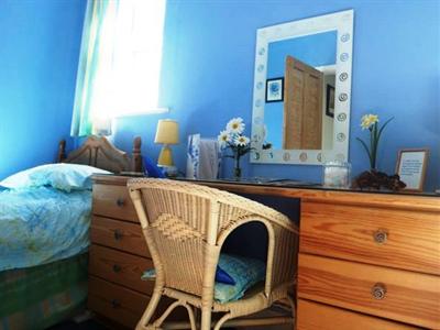 фото отеля Ammonite Bed & Breakfast