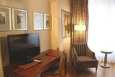 фото отеля Hotel The Golden Wheel (U Zlateho Kola)