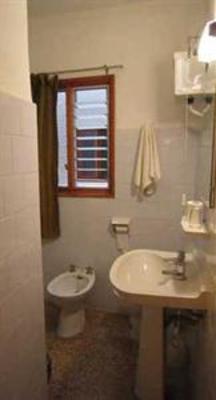 фото отеля Hostal Flores