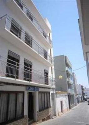 фото отеля Hostal Flores