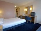 фото отеля Travelodge Huddersfield Mirfield