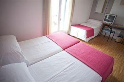 фото отеля Hotel Subur