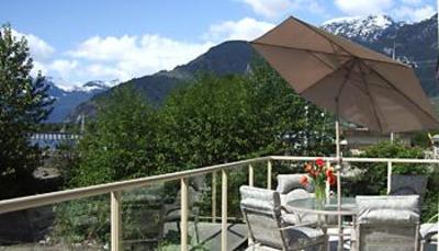 фото отеля Squamish Inn on the Water