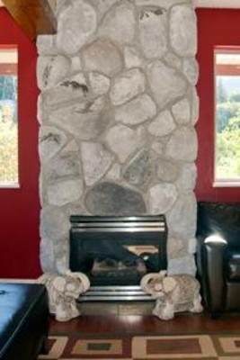 фото отеля Squamish Inn on the Water