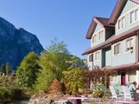 Squamish Inn on the Water