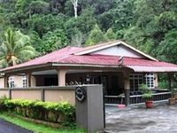 Kampung Benuk Homestay