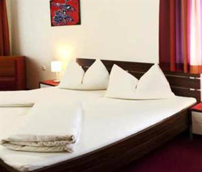 фото отеля Design-Appartementhaus - Urlaubsresort Hafele