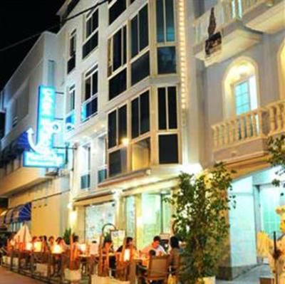 фото отеля Plaça Vella Hotel San Carlos De La Rapita