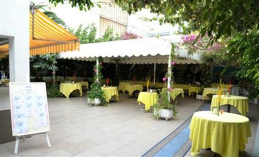 фото отеля Plaça Vella Hotel San Carlos De La Rapita