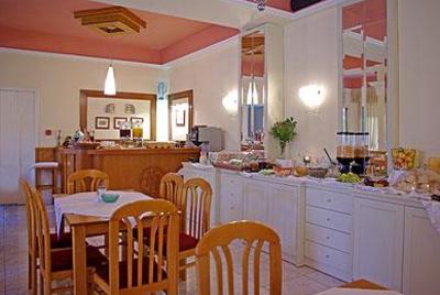 фото отеля Hotel Ioni Paralia Katerinis