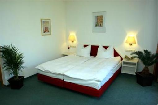 фото отеля Alpinplus Hotel Garni Bad Wiessee