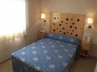 фото отеля Hostal Quatre Llunes Santa Pola