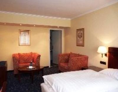 фото отеля Hotel Brunnenhof Hanau