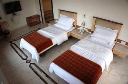 фото отеля Hotel Godwin Mumbai