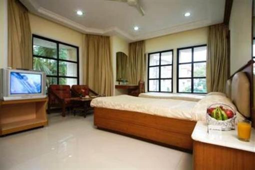 фото отеля Hotel Godwin Mumbai