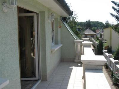 фото отеля Luna Apartmanház