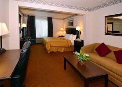 фото отеля Comfort Suites Austin Airport