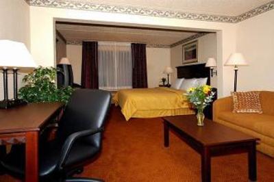 фото отеля Comfort Suites Austin Airport