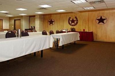 фото отеля Comfort Suites Austin Airport